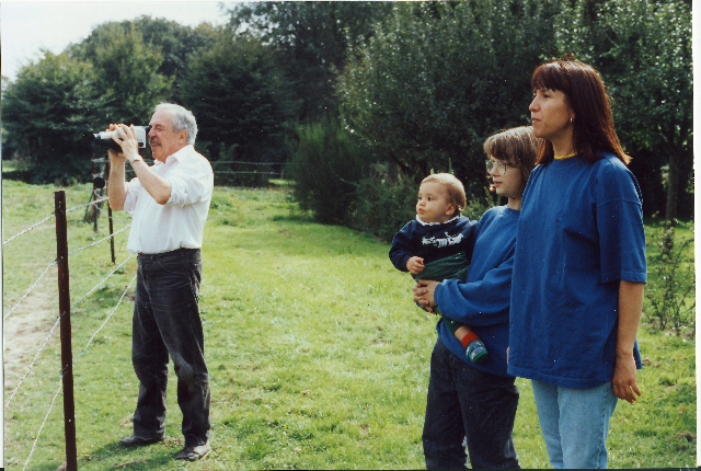 Pierre, Martin, Laurence, Claudy - Bervile-en-Roumois - Camescope VHS C