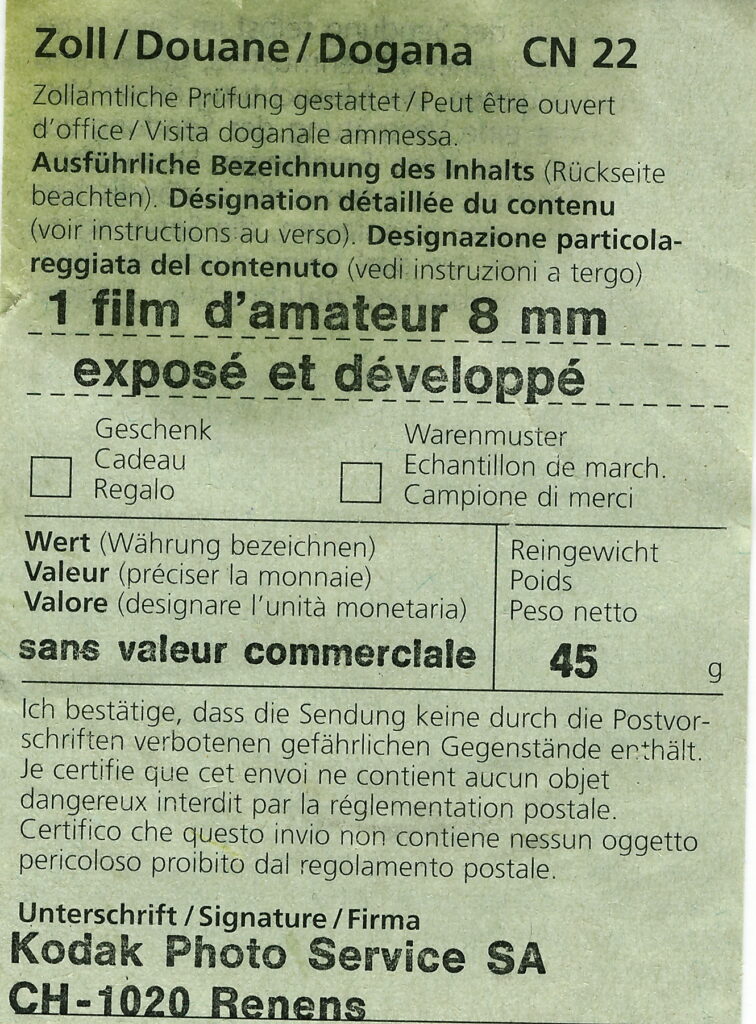 Etiquette de douane pour le retour d'une bobine de film 8mm développée en Suisse